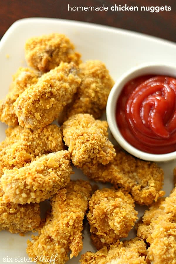 Homemade Chicken Nuggets | Six Sisters&amp;#39; Stuff