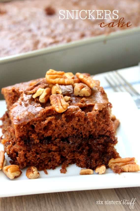 Snickers Cake