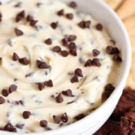 chocolate chip cookie dough dip with brownies