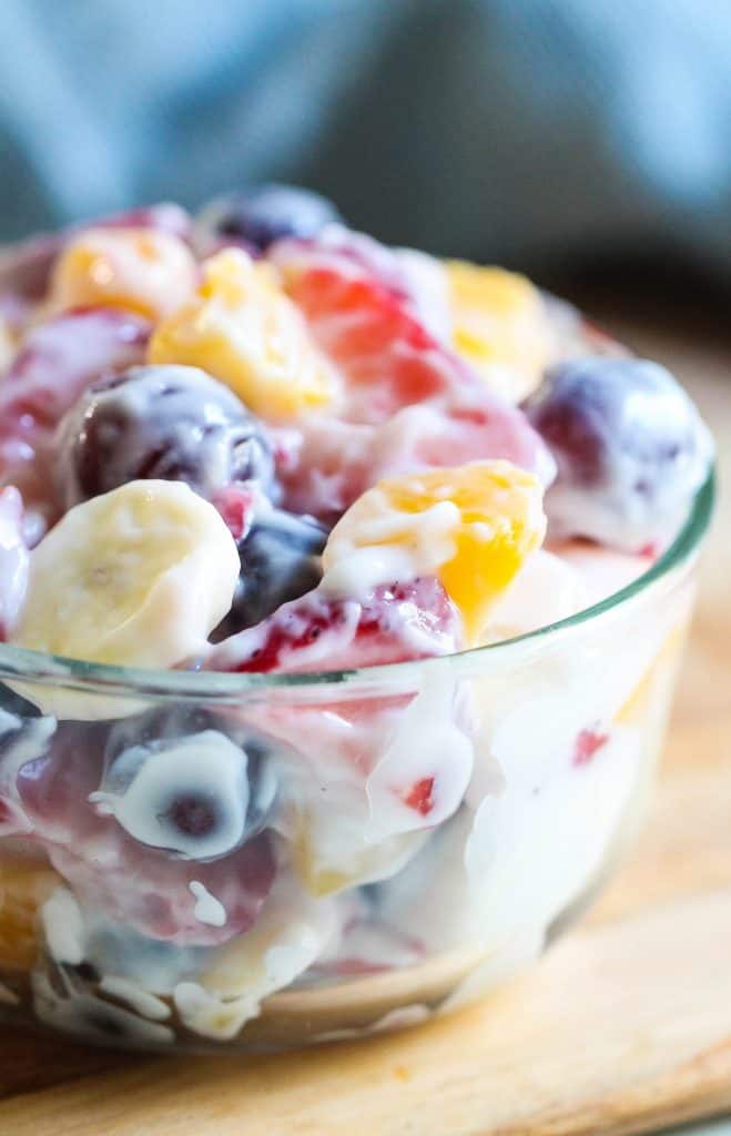 Creamy Yogurt Fresh Fruit Salad / Six Sisters' Stuff | Six Sisters' Stuff