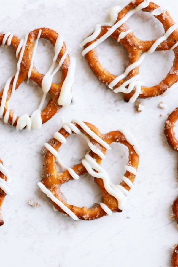 white chocolate cinnamon sugar pretzels