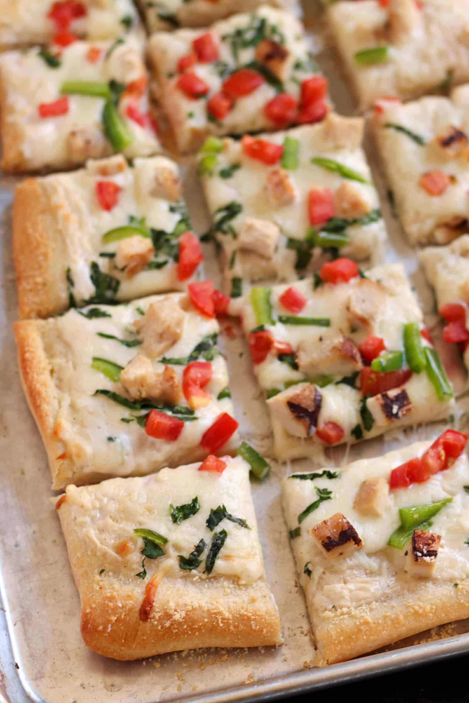 Alfredo Grilled Chicken Pizza Recipe