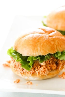 slow cooker buffalo chicken sandwiches