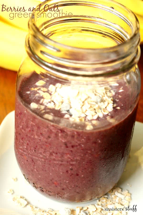berries-and-oats-green-smoothie