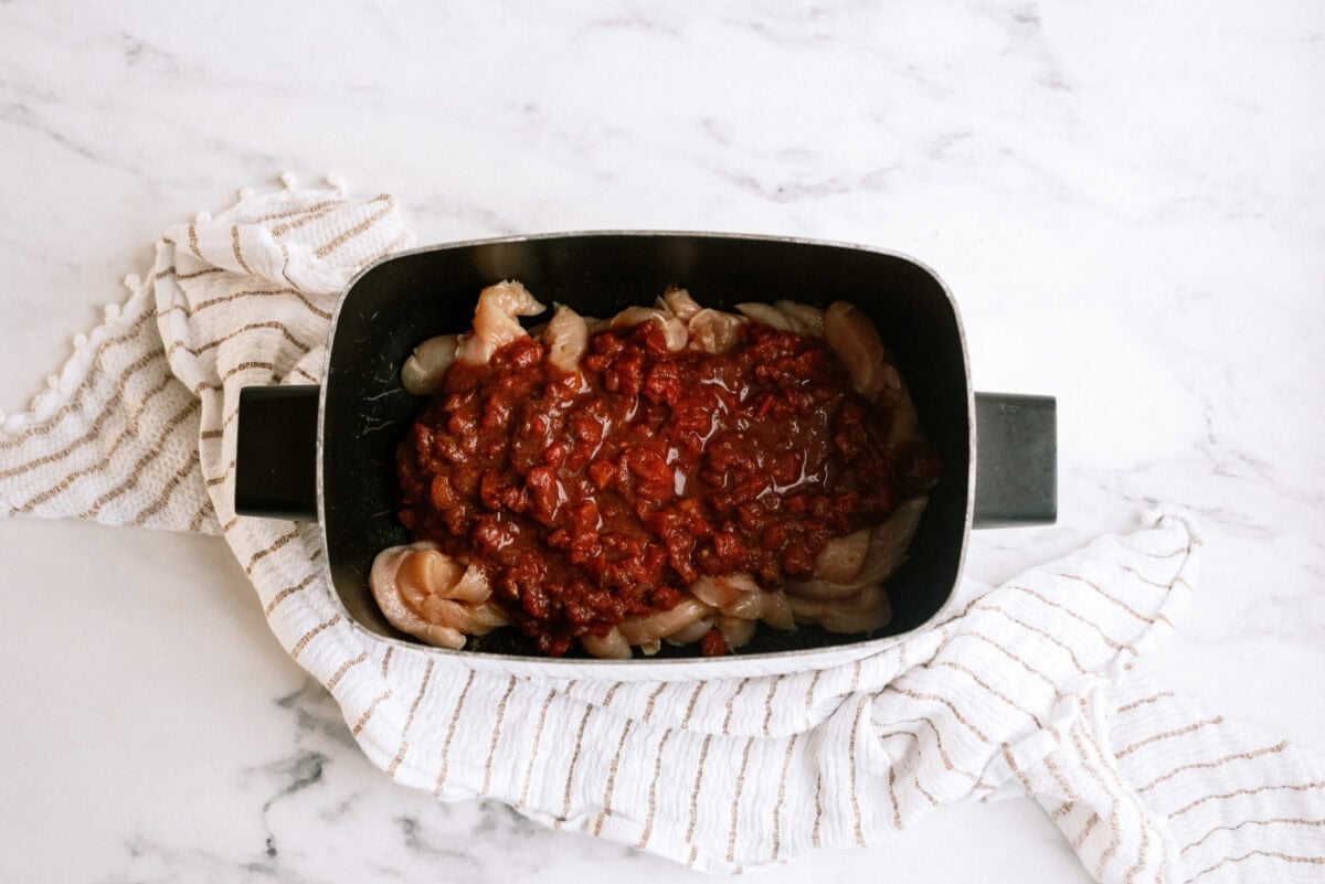 Chicken and Diced Tomatoes in Slow Cooker
