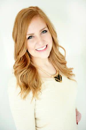 Steph Headshot