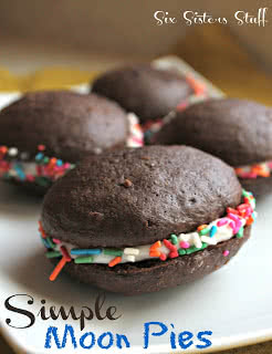 simple moon pies recipe (aka whoopie pies)