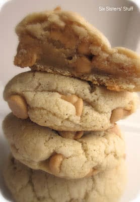 Puffy Vanilla and Peanut Butter Chip Cookies