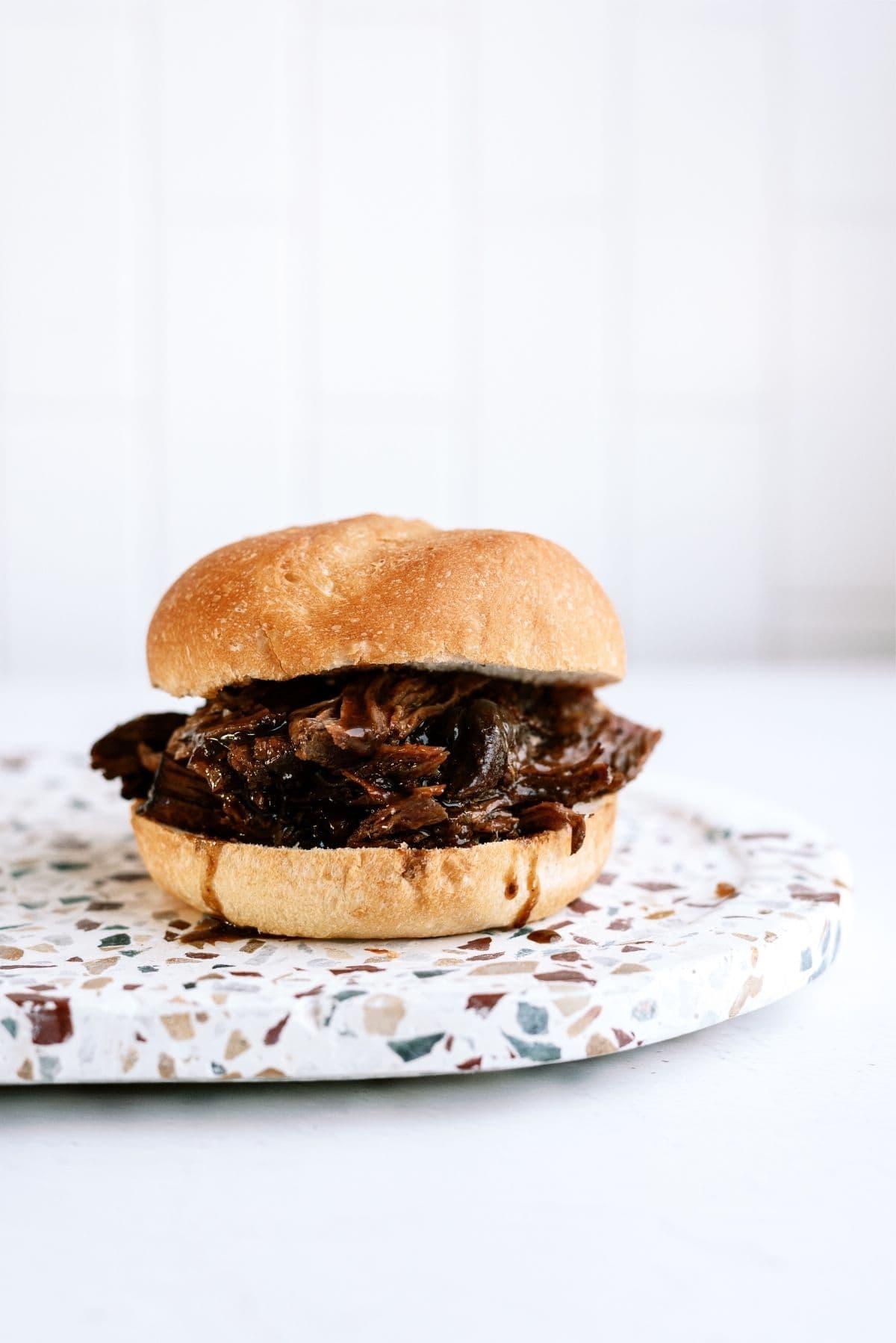 Slow Cooker Italian Roast Beef Sandwiches