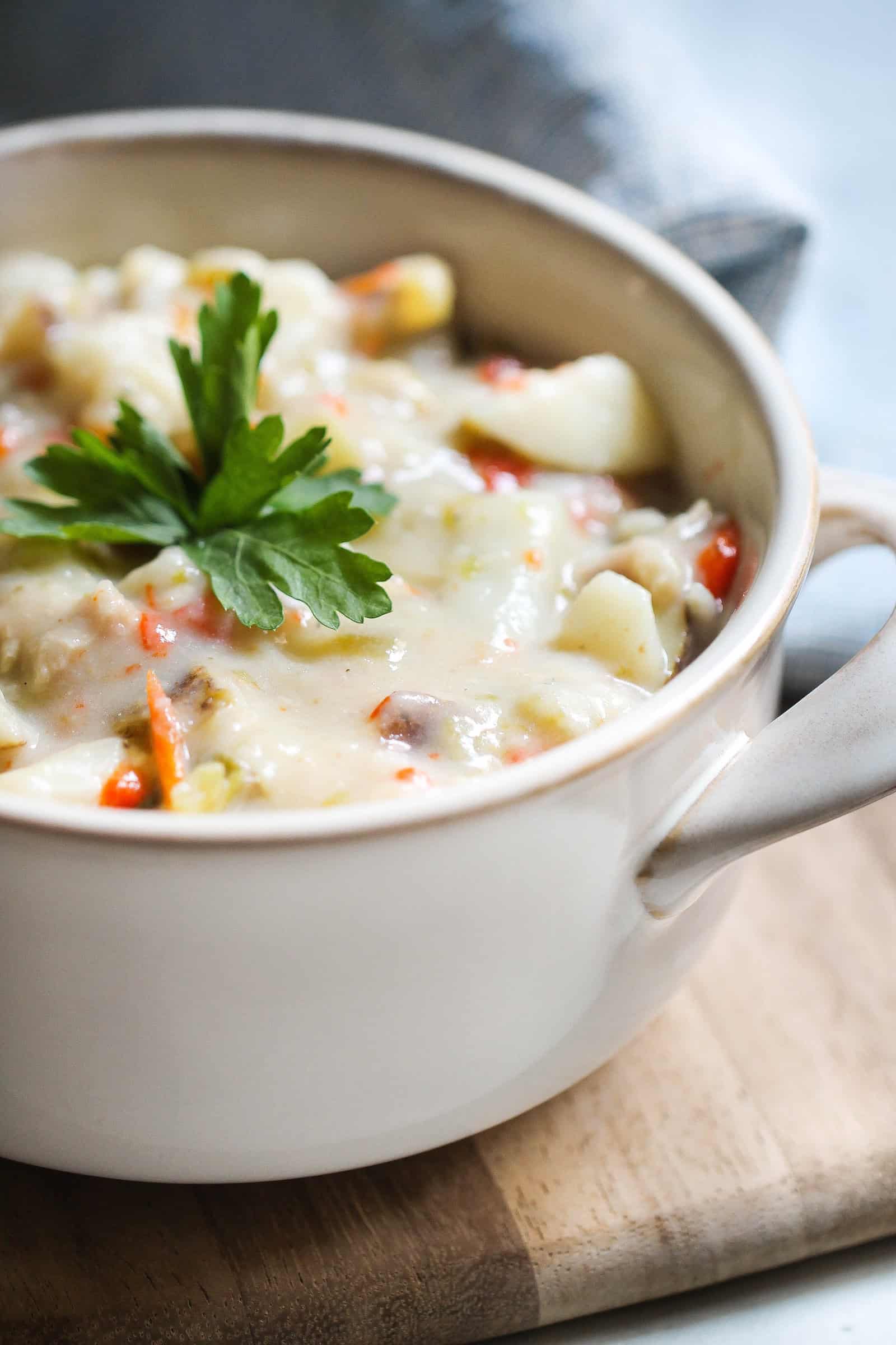 Disneylands Clam Chowder Recipe - Six Sisters Stuff