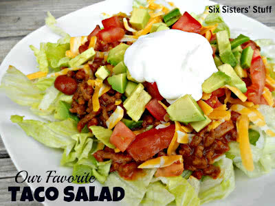 Our Family's Favorite Taco Salad / Six Sisters' Stuff | Six Sisters' Stuff
