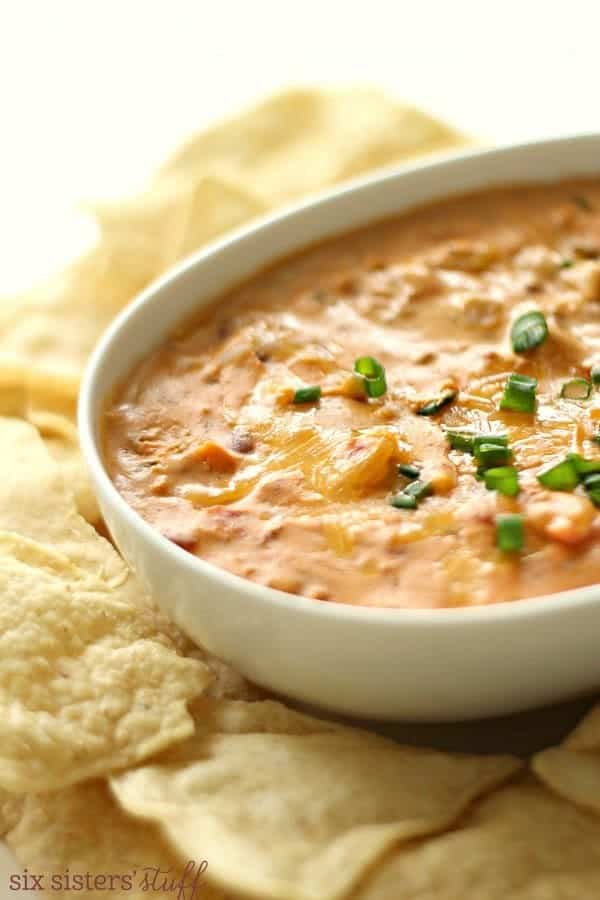 Slow Cooker Warm Chili Cheese Dip Recipe