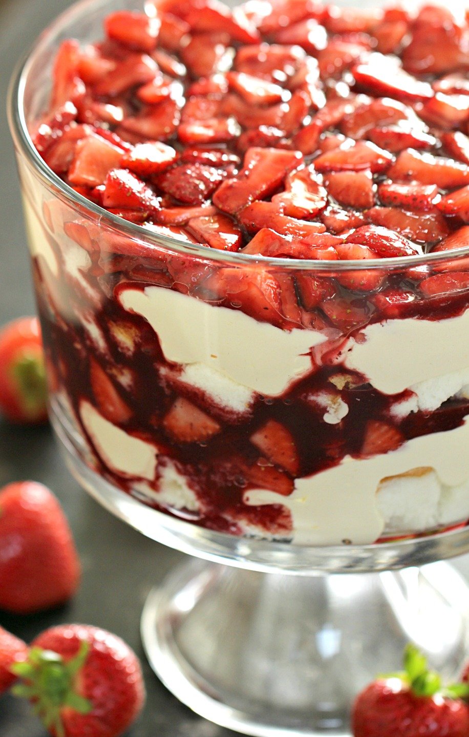 Berry Cheesecake Trifle Recipe