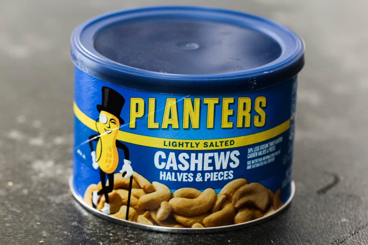 Can of cashew halves