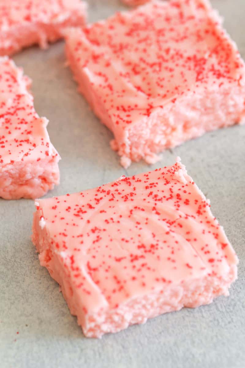 two ingredient strawberry fudge with sprinkles