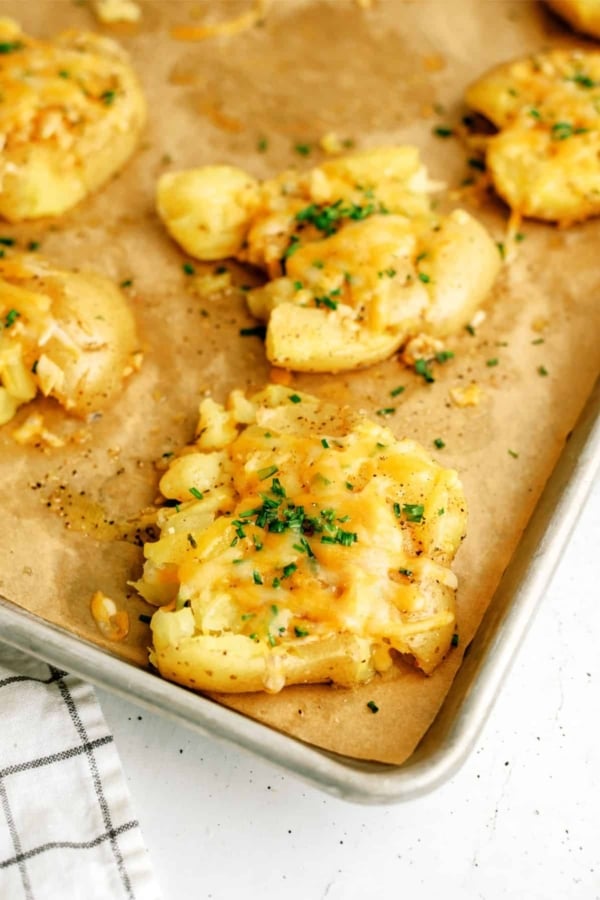 smashed cheesy potatoes
