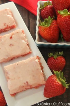 strawberry cake bars