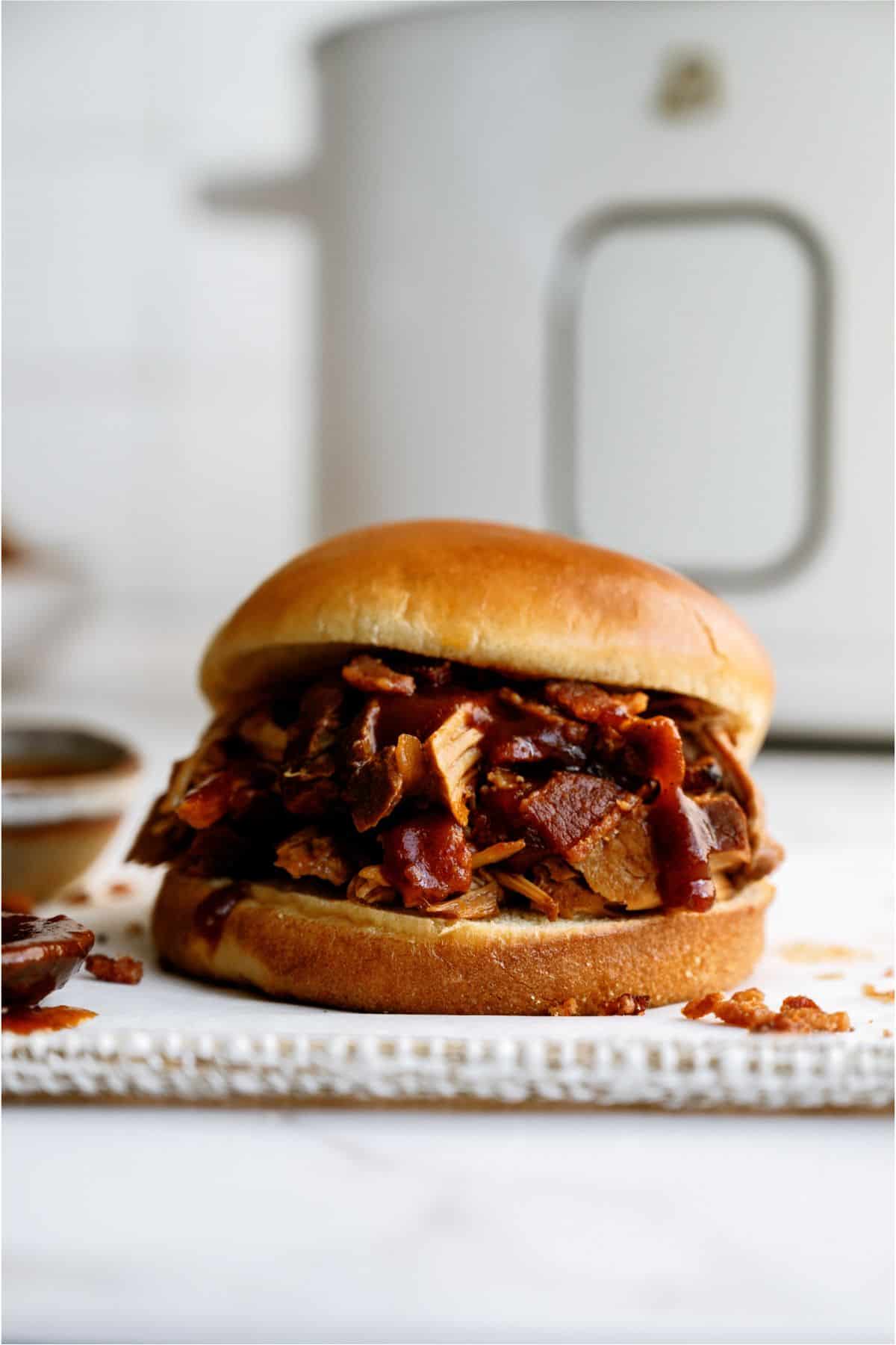 bacon pulled pork sandwich