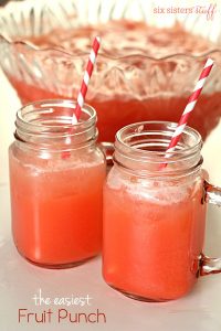 The Easiest Fruit Punch on SixSistersStuff
