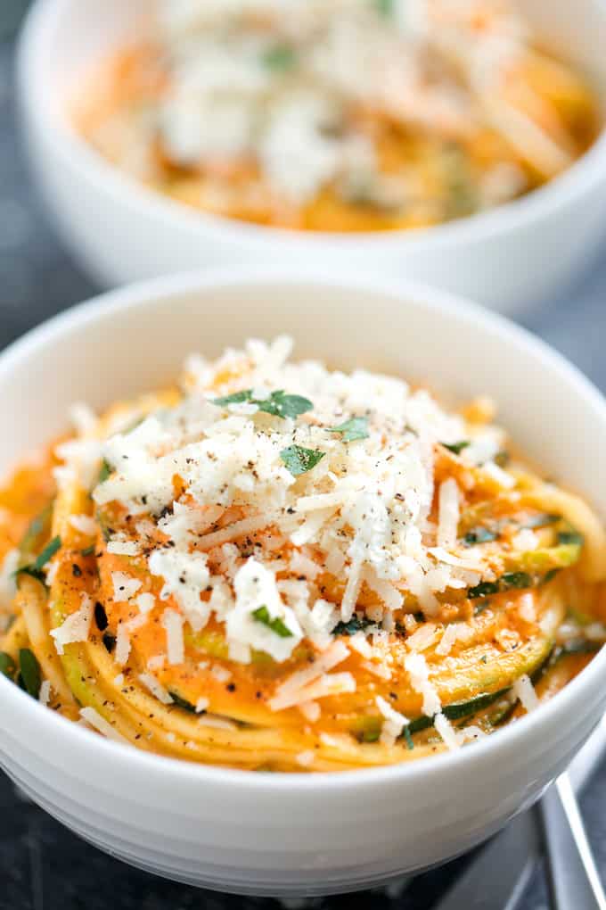 Creamy-Roasted-Pepper-Zucchini-Noodles-GI-365-2