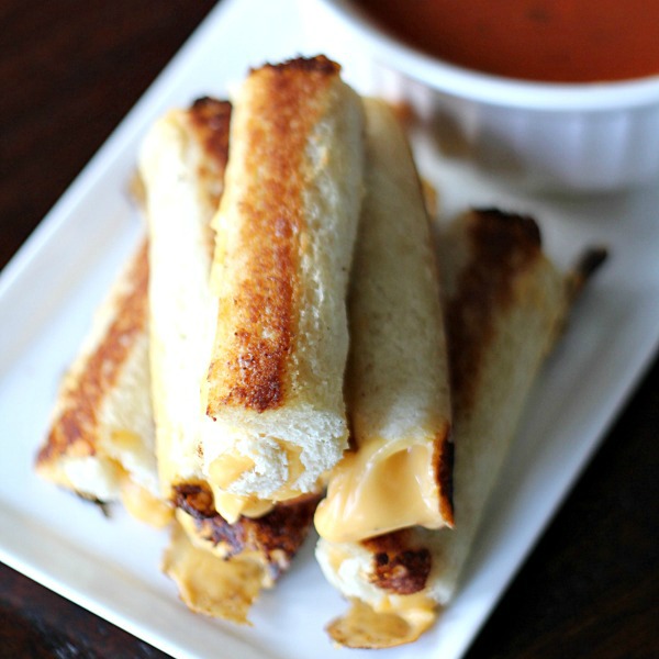 Grilled Cheese Roll-Ups - SixSistersStuff