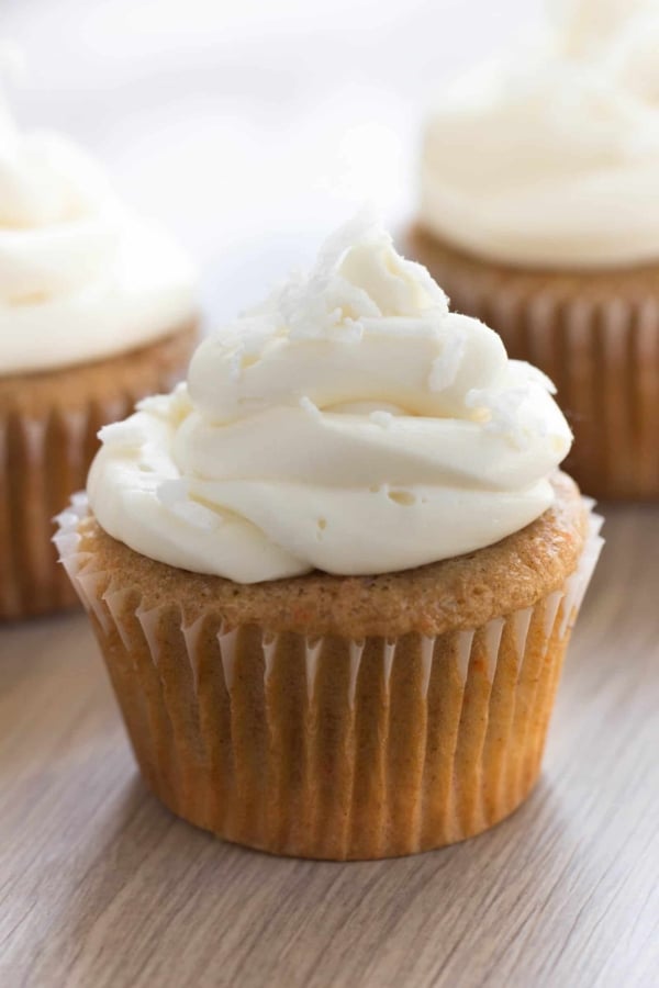 coconut carrot cake cupcakes