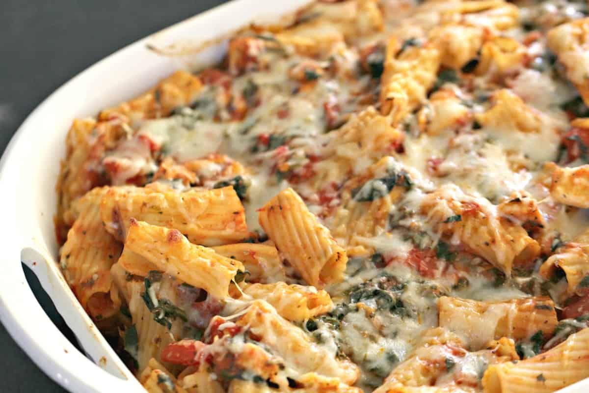 Chicken and Spinach Pasta Casserole Six Sisters' Stuff