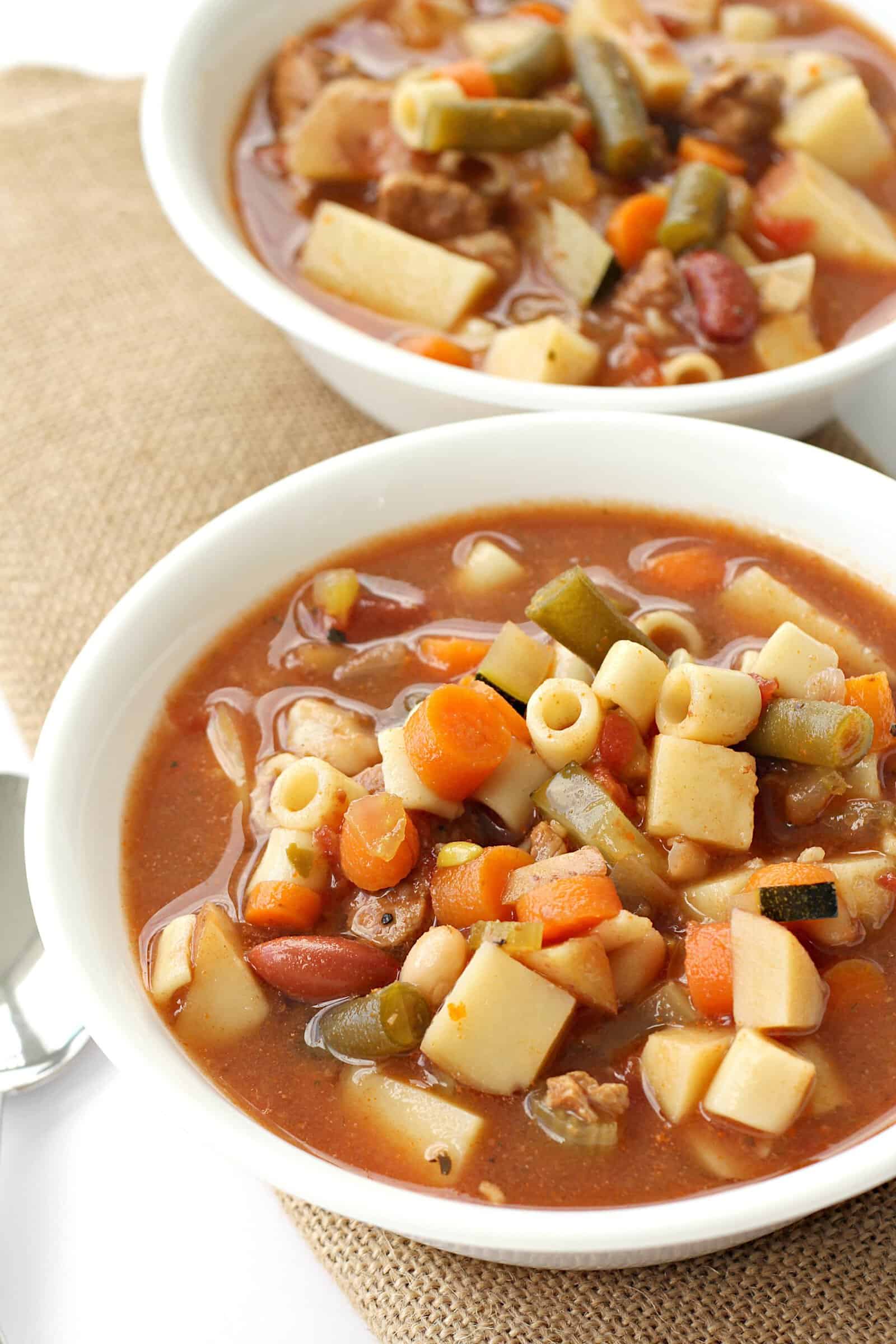 Slow Cooker Beef Minestrone Soup Recipe