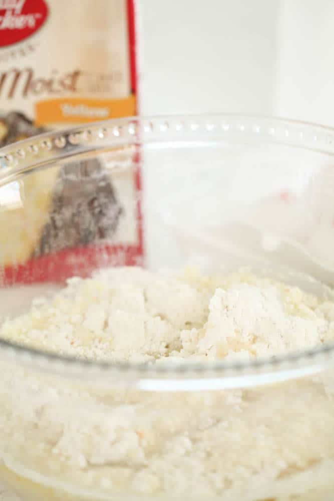 Cake mix in a glass bowl