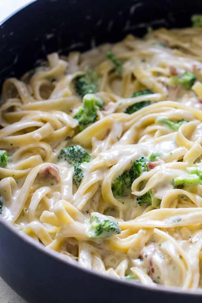 One Pot Bacon and Broccoli Alfredo