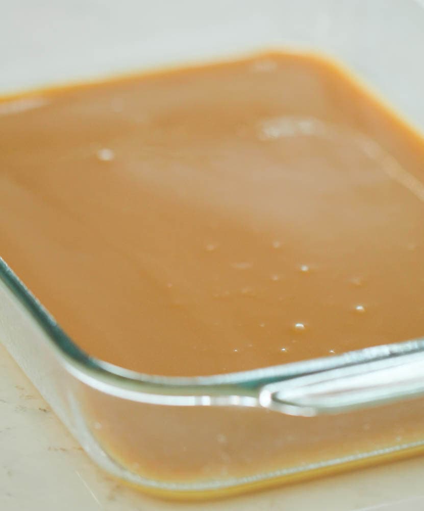 https://www.sixsistersstuff.com/wp-content/uploads/2018/11/How-To-Make-Easy-Homemade-Caramel.jpg