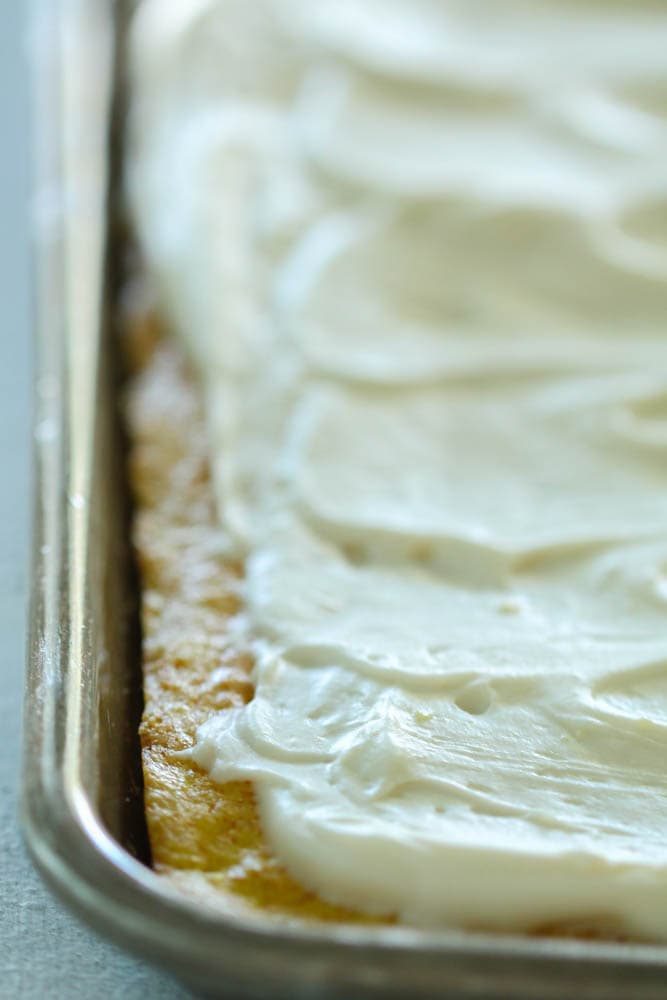 Easy lemon sheet cake with buttercream frosting !