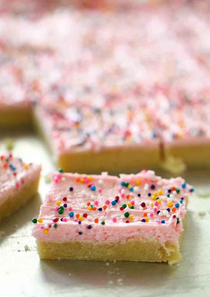 Frosted Sugar Cookie Bars Recipe