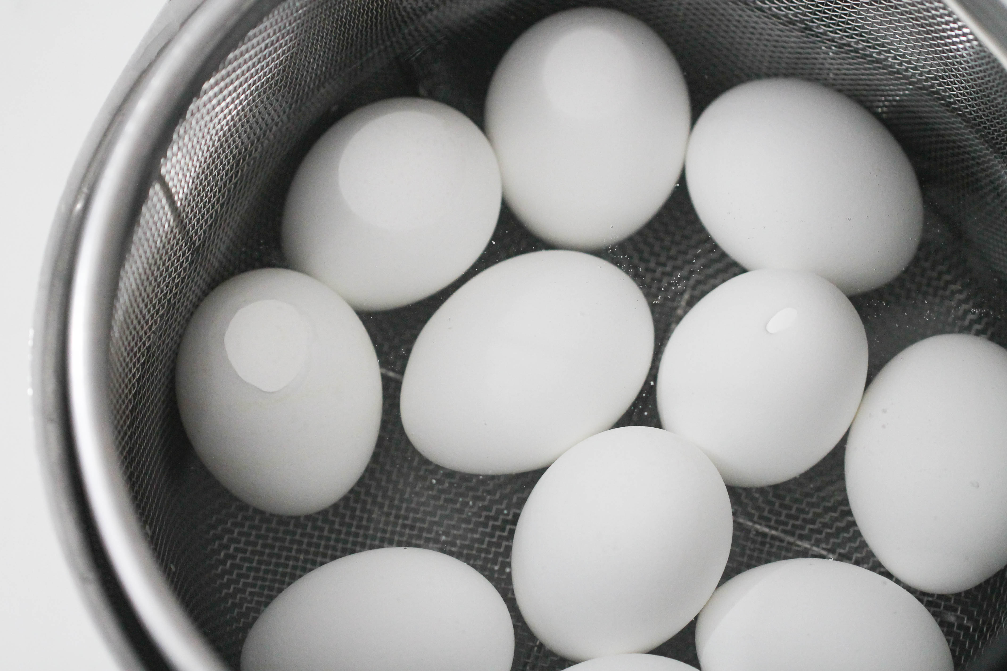 Wie man hartgekochte Eier im Instant Pot kocht (5-5-5 Methode) | CDhistory