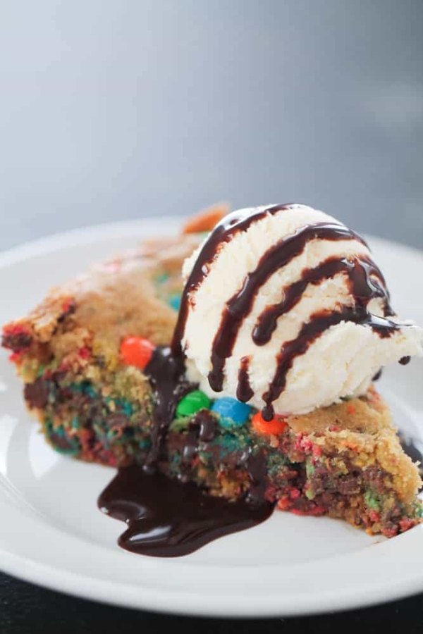 mm cookie pie with ice cream
