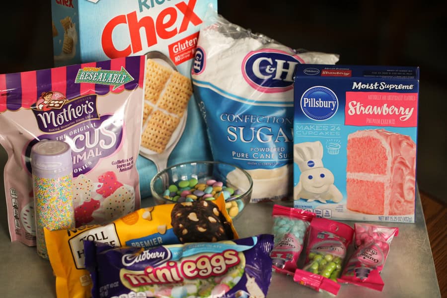 Ingredients for Easter Bunny Muddy Buddies