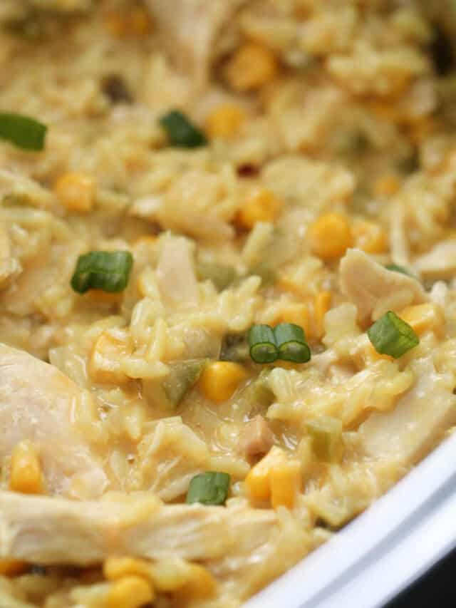 Slow Cooker Cheesy Chicken and Rice Recipe - Six Sisters' Stuff