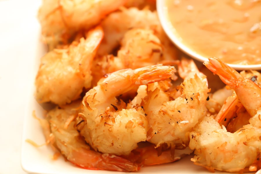 Outback Steakhouse Copycat Coconut Shrimp with dipping sauce