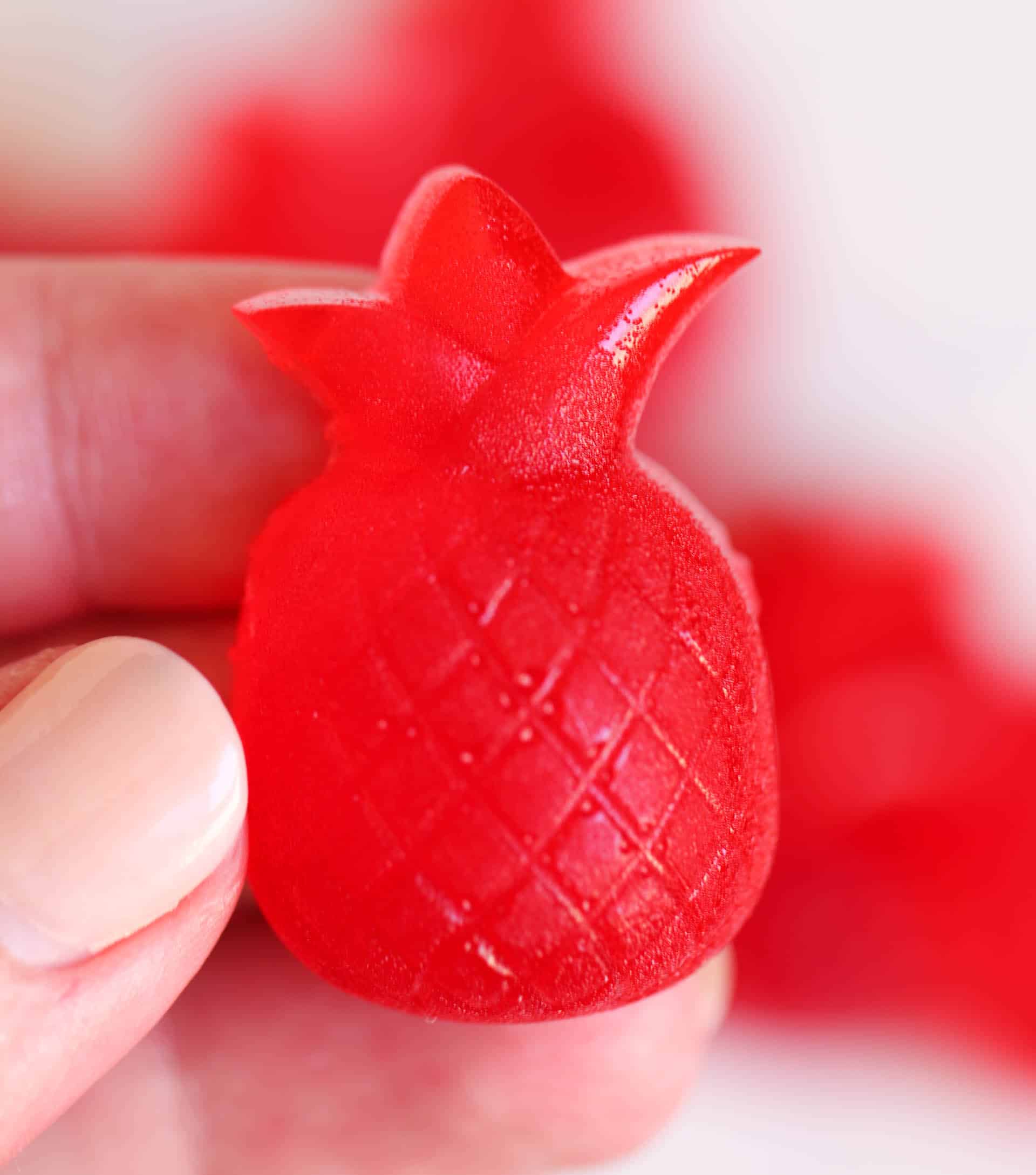 https://www.sixsistersstuff.com/wp-content/uploads/2019/07/Homemade-Jello-Fruit-Snacks-Pineapple.jpg