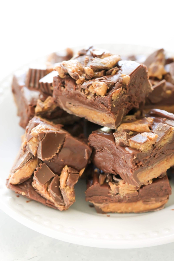 No Bake Reese's Fudge Bars