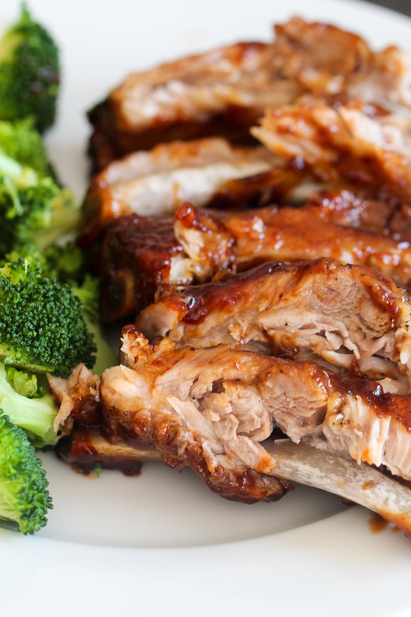 Plate of Instant Pot Bone-In Ribs with broccoli on the side