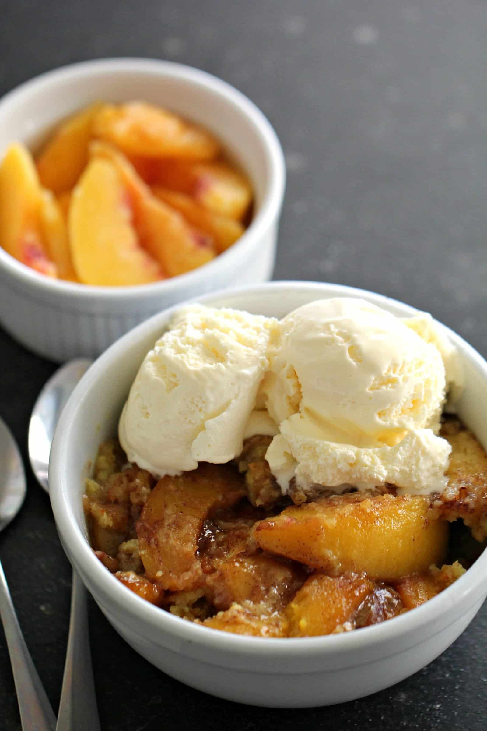 Easy Instant Pot Peach Cobbler Recipe