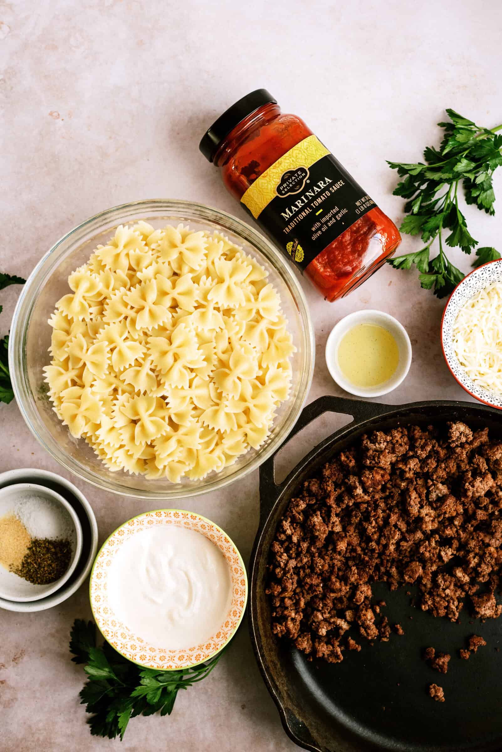 Recipe ingredients for skillet lasagna for six sisters