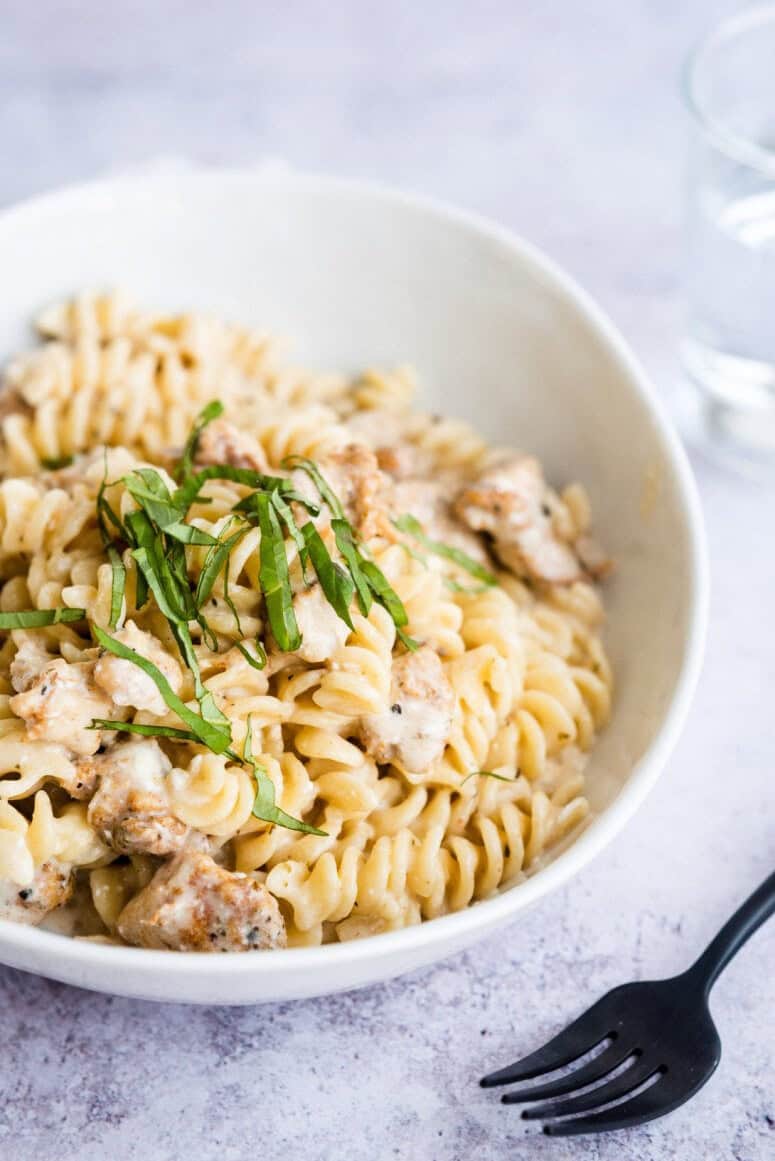 Instant Pot Cheesy Chicken and Pasta Recipe