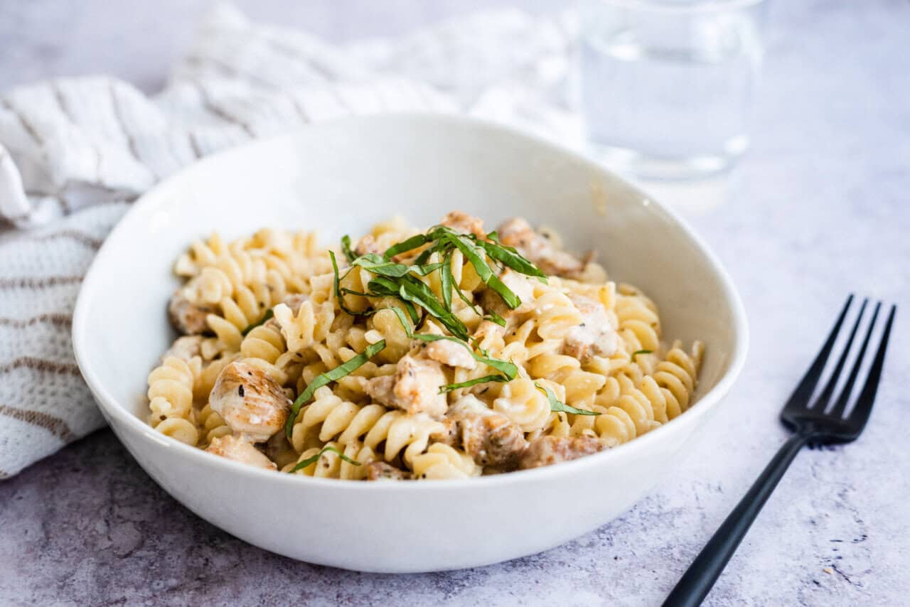 Instant pot cheesy chicken and pasta recipe