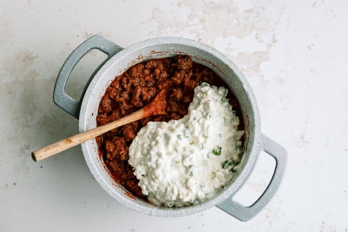 Meat and Sour Cream Mixture for Beef and Noodle Casserole