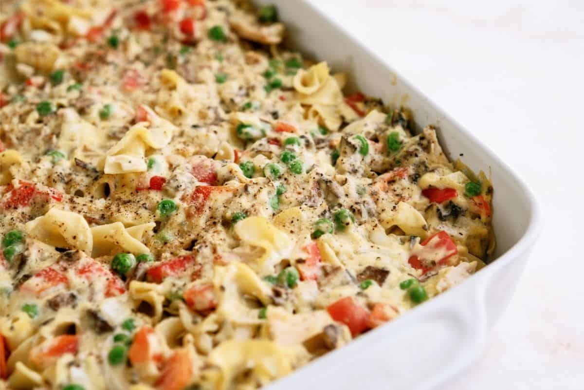 Easy Chicken and Noodle Casserole