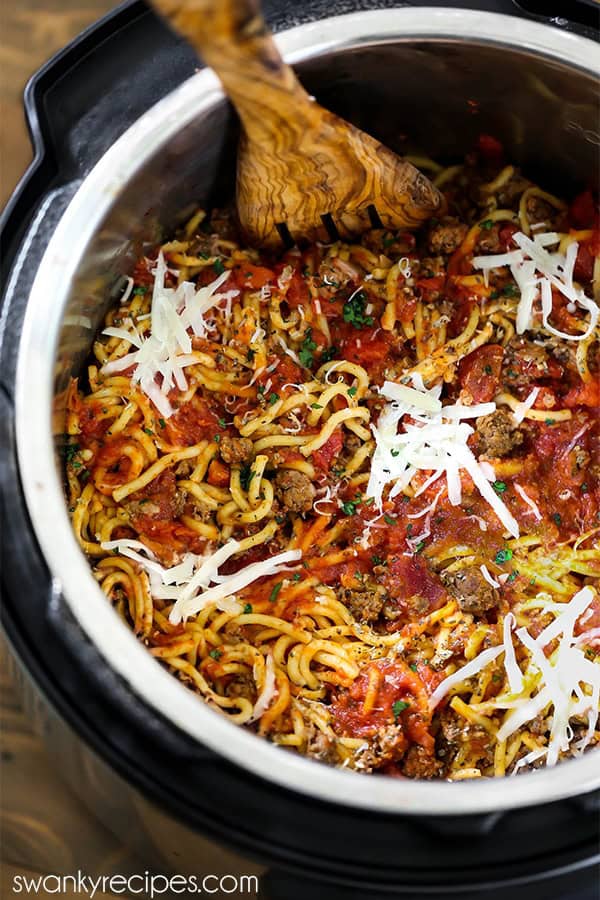 https://www.sixsistersstuff.com/wp-content/uploads/2021/03/Easy-Instant-Pot-Spaghetti-Pasta.jpg