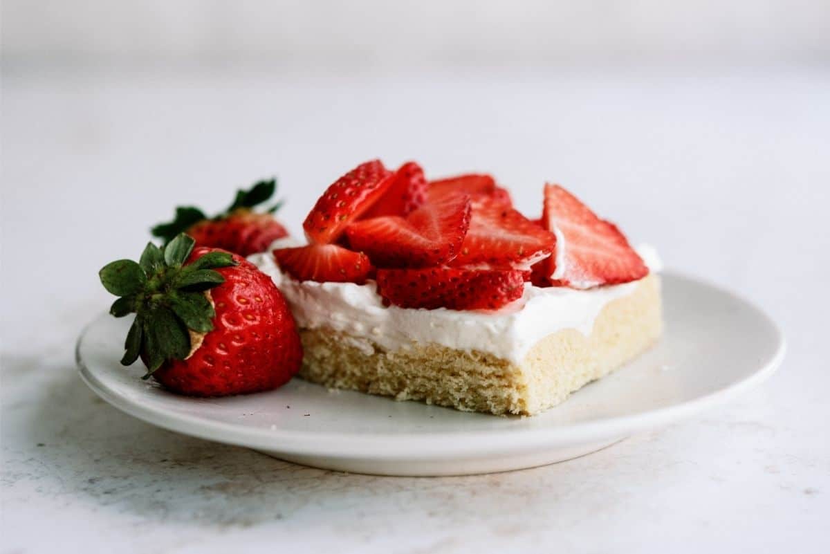 Strawberry Shortcake Bars
