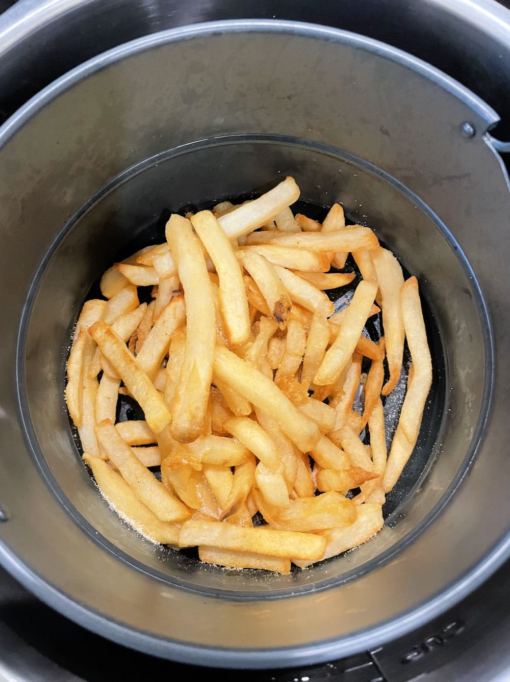 french fries after cooking in the air fryer